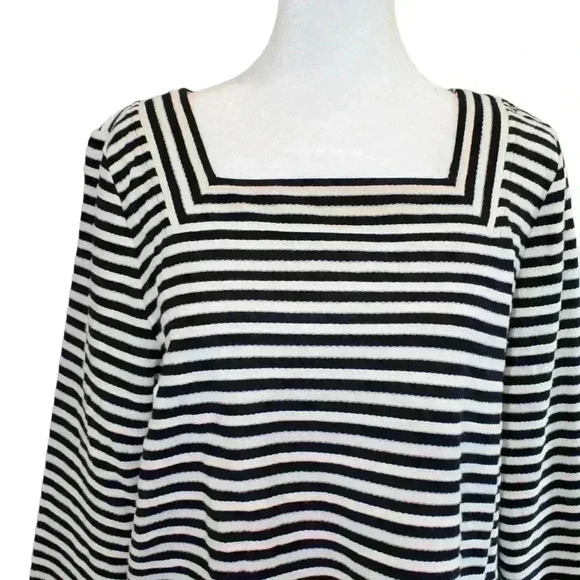 TALBOTS STRIPED SAILOR NECK LINE 3/4 SLEEVE STRIPED TOP SIZE M - Picture 2 of 7
